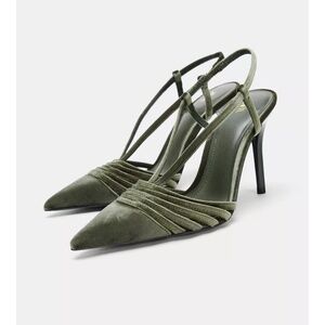 NWT Zara green velvet heels